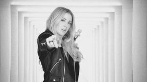 Ellie Goulding Updates “Something In The Way You Move” Music Video For Deichmann Shoe Line
