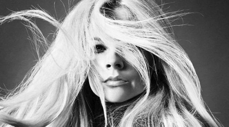 Avril Lavigne Head Above Water February 2019 Don't Stop In Touch