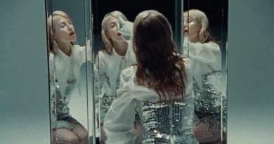 Hayley Williams - Dead Horse - music video 2020
