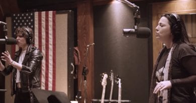 Halestorm and Amy Lee - Break In - 2020 music video